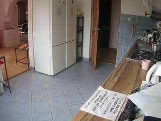 voyeurcam-julmodels-kitchen webcam