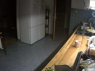 voyeurcam-julmodels-kitchen