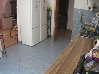voyeurcam-julmodels-kitchen webcam