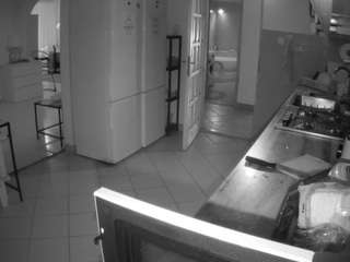 voyeurcam-julmodels-kitchen webcam