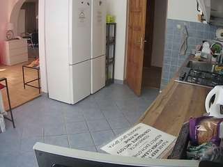 voyeurcam-julmodels-kitchen