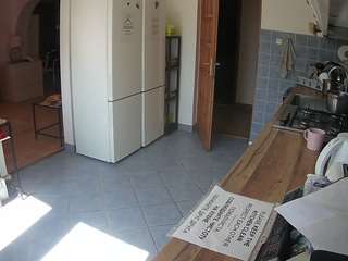 voyeurcam-julmodels-kitchen