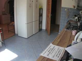 voyeurcam-julmodels-kitchen