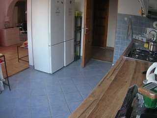 voyeurcam-julmodels-kitchen webcam