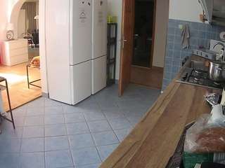 voyeurcam-julmodels-kitchen webcam