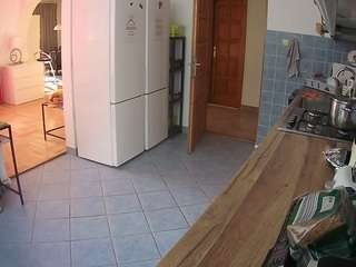 voyeurcam-julmodels-kitchen