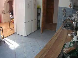 voyeurcam-julmodels-kitchen