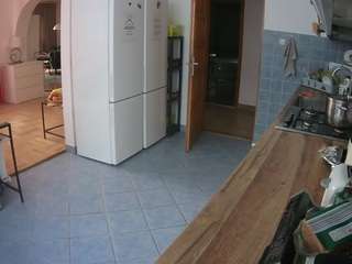 voyeurcam-julmodels-kitchen