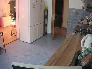 voyeurcam-julmodels-kitchen
