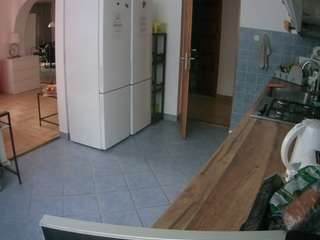 voyeurcam-julmodels-kitchen