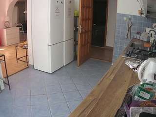 voyeurcam-julmodels-kitchen webcam