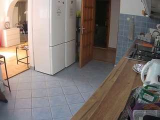 voyeurcam-julmodels-kitchen