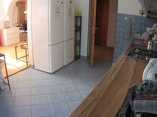 voyeurcam-julmodels-kitchen