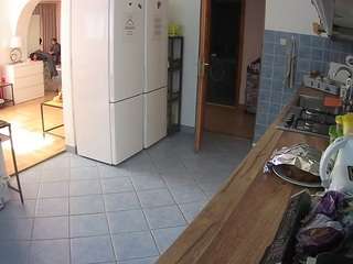 voyeurcam-julmodels-kitchen webcam