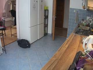 voyeurcam-julmodels-kitchen webcam