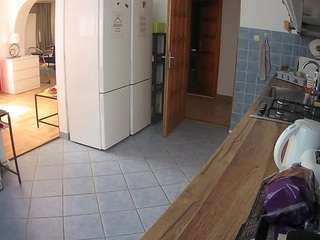 voyeurcam-julmodels-kitchen