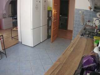 voyeurcam-julmodels-kitchen