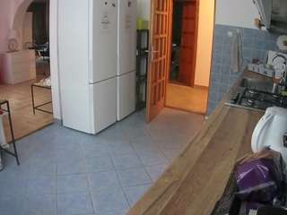 voyeurcam-julmodels-kitchen