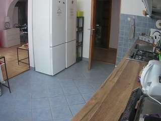 voyeurcam-julmodels-kitchen
