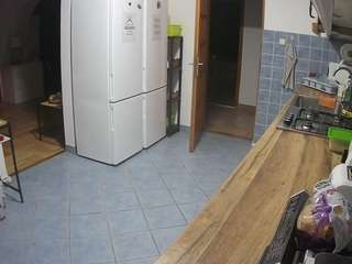 voyeurcam-julmodels-kitchen