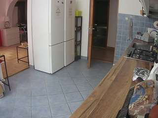 voyeurcam-julmodels-kitchen