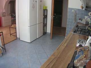 voyeurcam-julmodels-kitchen