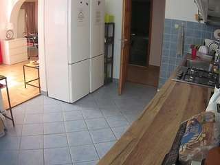 voyeurcam-julmodels-kitchen