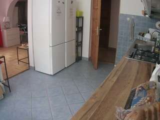 voyeurcam-julmodels-kitchen webcam