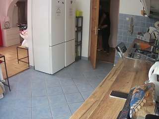 voyeurcam-julmodels-kitchen webcam