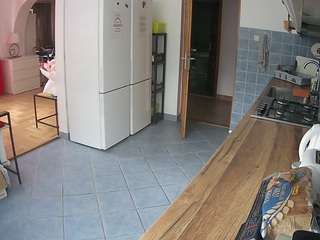 voyeurcam-julmodels-kitchen webcam