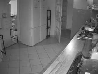 voyeurcam-julmodels-kitchen