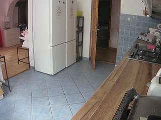 voyeurcam-julmodels-kitchen