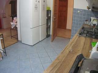 Mẫu này đang trực tiếp. voyeurcam-julmodels-kitchen