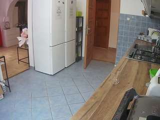 voyeurcam-julmodels-kitchen