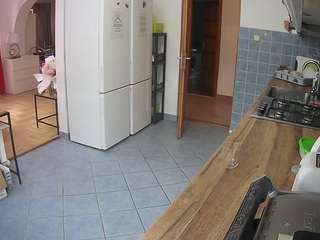 voyeurcam-julmodels-kitchen