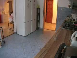 voyeurcam-julmodels-kitchen