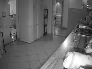 voyeurcam-julmodels-kitchen