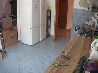 voyeurcam-julmodels-kitchen