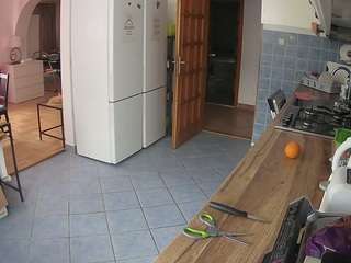 voyeurcam-julmodels-kitchen