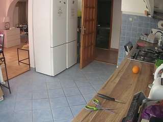 voyeurcam-julmodels-kitchen