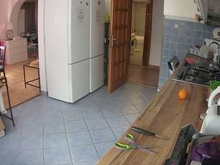 voyeurcam-julmodels-kitchen