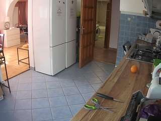 voyeurcam-julmodels-kitchen