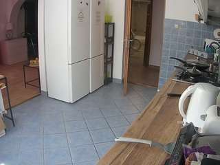 voyeurcam-julmodels-kitchen