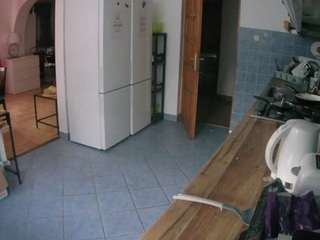 voyeurcam-julmodels-kitchen