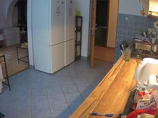 voyeurcam-julmodels-kitchen