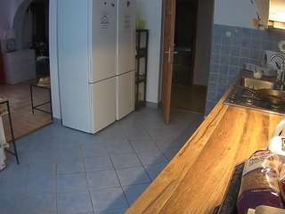 voyeurcam-julmodels-kitchen