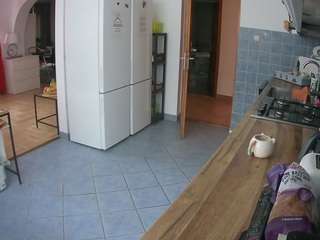 voyeurcam-julmodels-kitchen