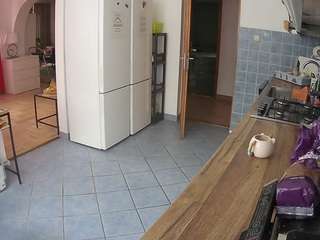 voyeurcam-julmodels-kitchen