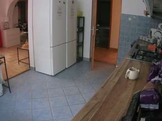voyeurcam-julmodels-kitchen