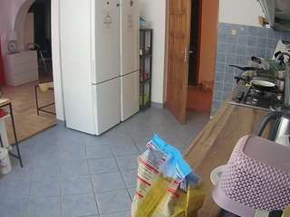 voyeurcam-julmodels-kitchen